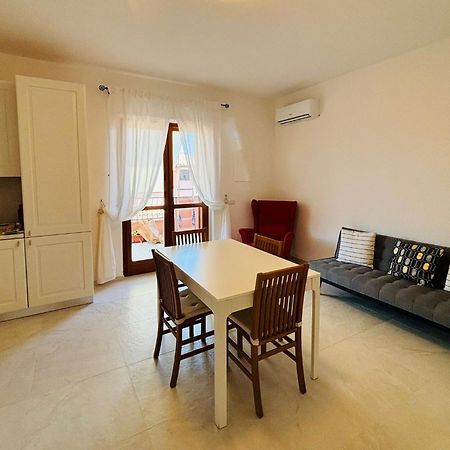 Casa Aurelia Lägenhet Olbia Exteriör bild