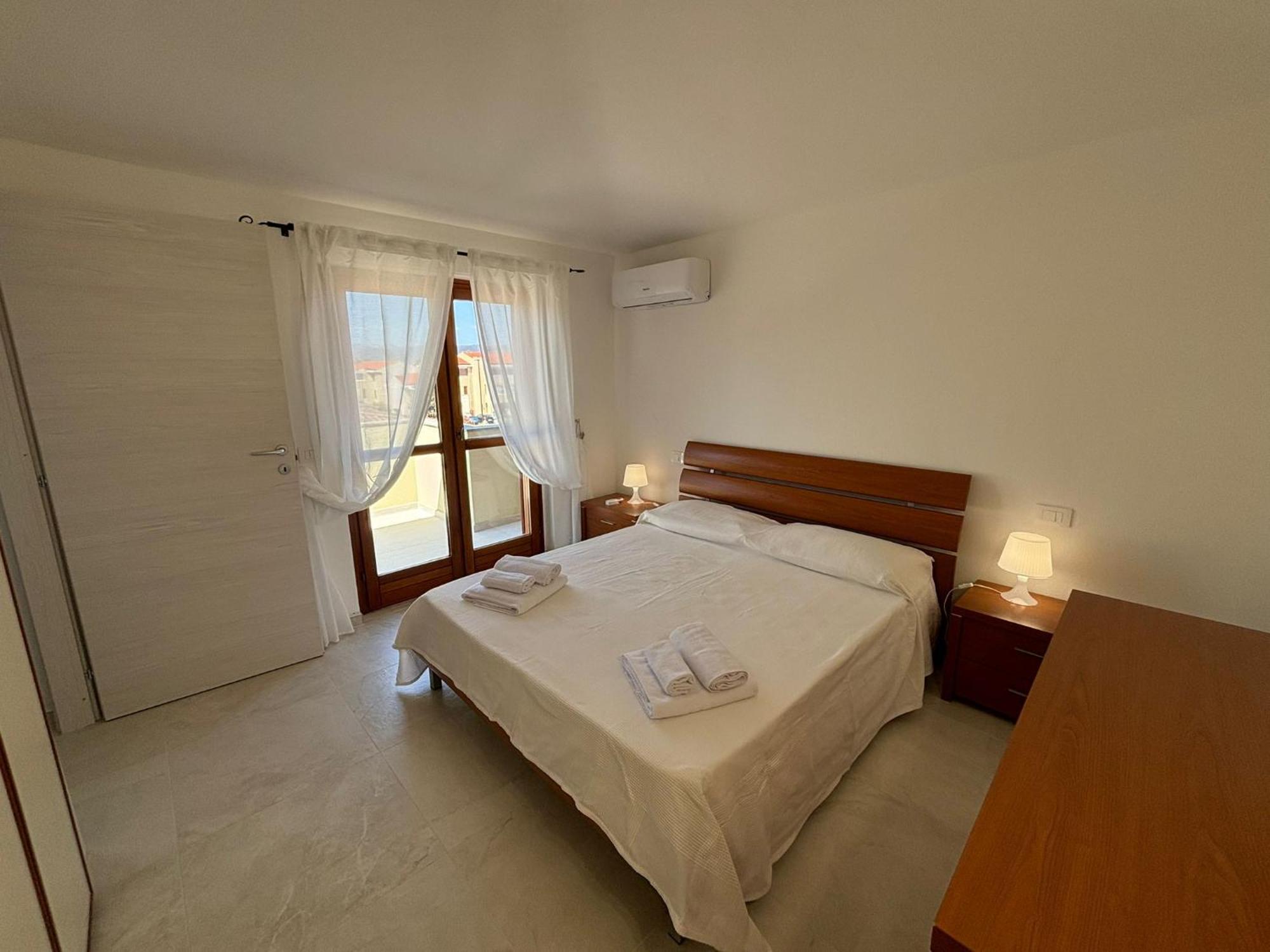 Casa Aurelia Lägenhet Olbia Exteriör bild